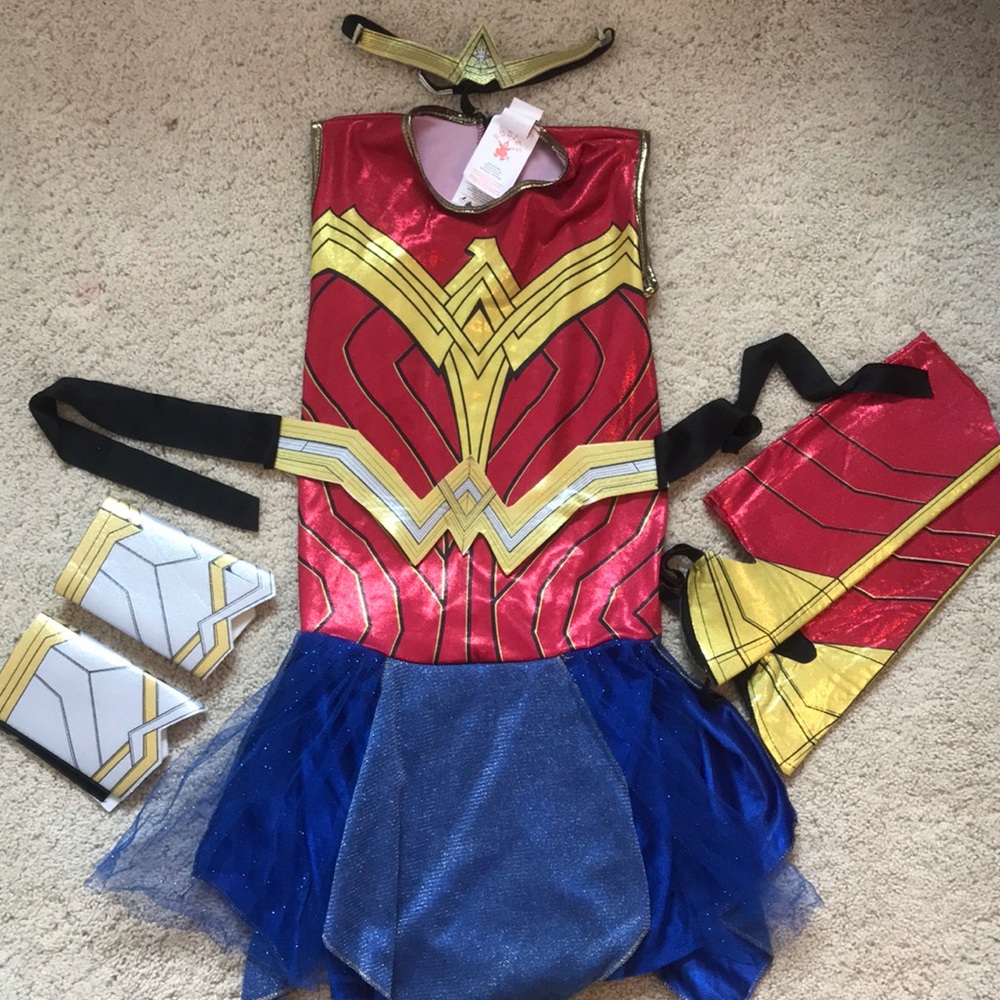 Costume: Wonder Woman Full Set